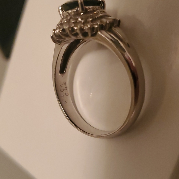 Ring - Picture 5 of 7